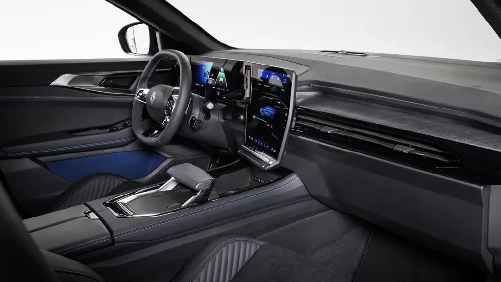Renault, Yeni Coupe SUV Rafale'i Tanıttı! Renault, Yeni Coupe SUV Rafale'i Tanıttı!