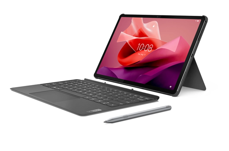 Lenovo Tab P12: Eğlence, Öğrenme ve Mobiliteyi Bir Araya Getiriyor Lenovo Tab P12: Eğlence, Öğrenme ve Mobiliteyi Bir Araya Getiriyor