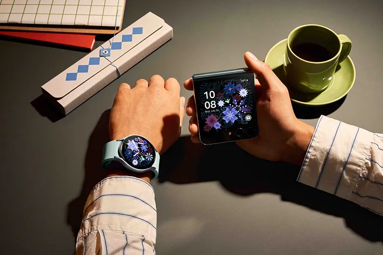 Samsung, Galaxy Z Flip 5'i Tanıttı Samsung, Galaxy Z Flip 5'i Tanıttı
