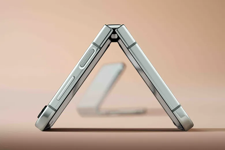 Samsung, Galaxy Z Flip 5'i Tanıttı Samsung, Galaxy Z Flip 5'i Tanıttı