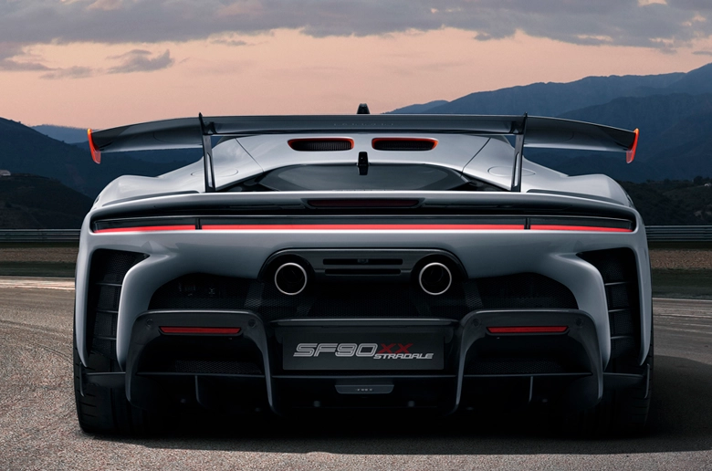 Ferrari, XX Programı'nın Yeni Otomobillerini Tanıttı: SF90 XX Stradale ve SF90 XX Spider Ferrari, XX Programı'nın Yeni Otomobillerini Tanıttı: SF90 XX Stradale ve SF90 XX Spider
