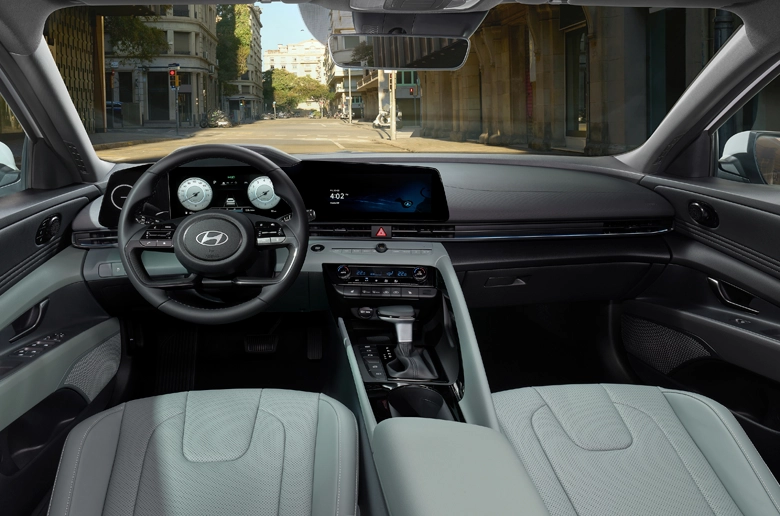 Hyundai Elantra Türkiye’de Satışa Sunuldu Hyundai Elantra Türkiye’de Satışa Sunuldu