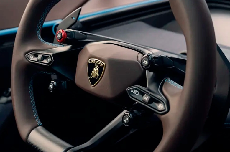 Lamborghini Tamamen Elektirikli Lanzador Modelini Tanıttı Lamborghini Tamamen Elektirikli Lanzador Modelini Tanıttı