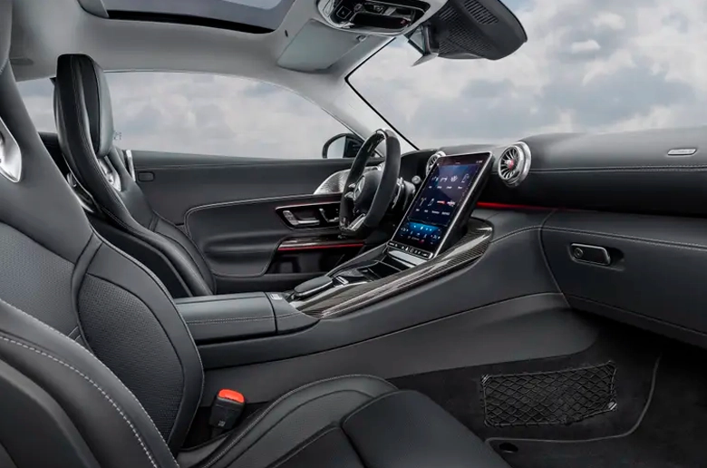 2024 Mercedes-AMG GT Coupe'den İlk Detaylar Paylaşıldı 2024 Mercedes-AMG GT Coupe'den İlk Detaylar Paylaşıldı