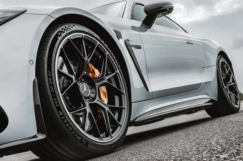 2024 Mercedes-AMG GT Coupe'den İlk Detaylar Paylaşıldı 2024 Mercedes-AMG GT Coupe'den İlk Detaylar Paylaşıldı