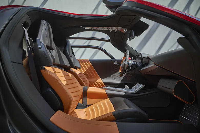 Uçak Değil Araba! Alfa Romeo, 33 Stradale Tanıtıldı! Uçak Değil Araba! Alfa Romeo, 33 Stradale Tanıtıldı!
