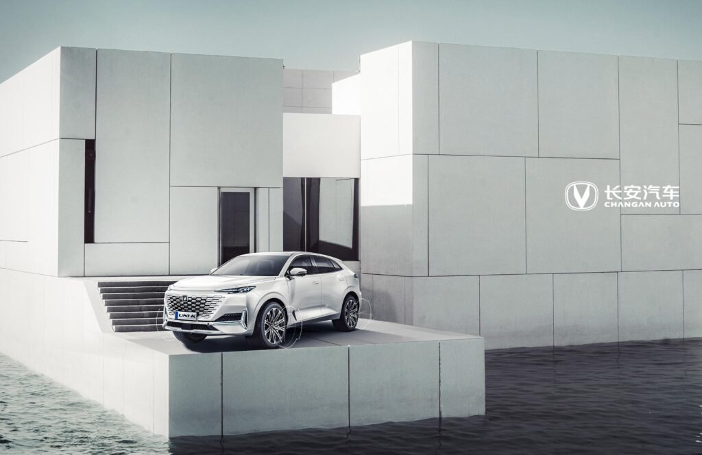 Çin'den Changan UNI-K iDD SUV ile Türkiye'yi Ziyarete Geldiler Çin'den Changan UNI-K iDD SUV ile Türkiye'yi Ziyarete Geldiler