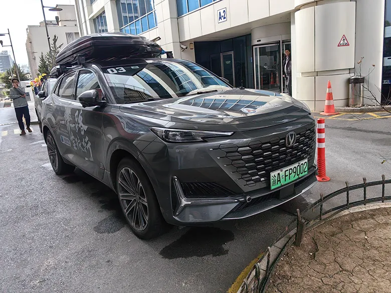 Çin'den Changan UNI-K iDD SUV ile Türkiye'yi Ziyarete Geldiler Çin'den Changan UNI-K iDD SUV ile Türkiye'yi Ziyarete Geldiler