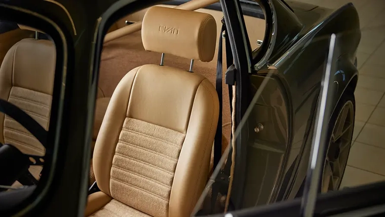 Volvo, Sadece 1 Adet Ürettiği P1800 Cyan GT Modelini Tanıttı Volvo, Sadece 1 Adet Ürettiği P1800 Cyan GT Modelini Tanıttı
