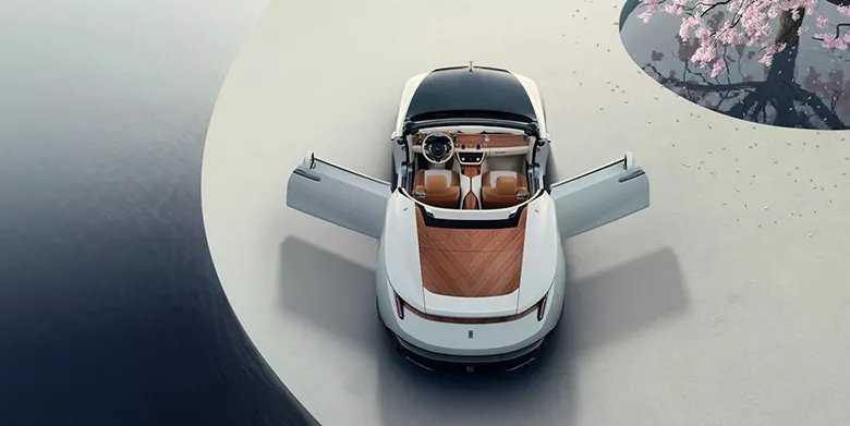 Rolls-Royce'un Yat İlhamlı Arcadia Droptail Modeli Tanıtıldı Rolls-Royce'un Yat İlhamlı Arcadia Droptail Modeli Tanıtıldı