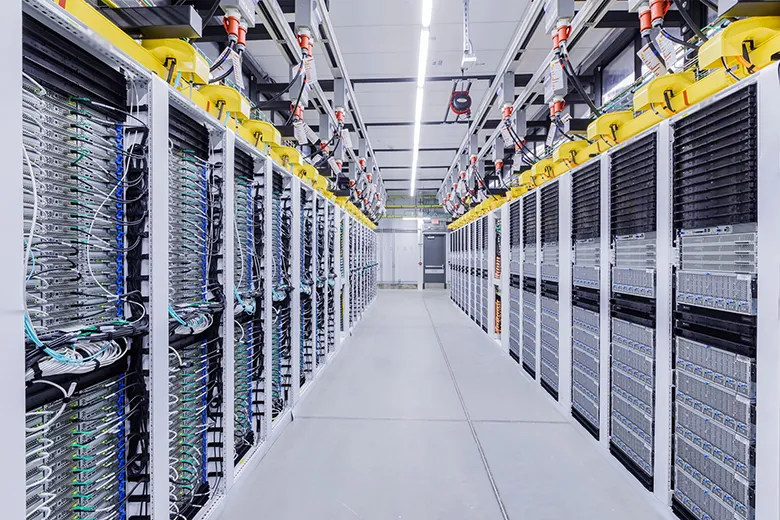 Microsoft ve OpenAI'dan, Dünyanın En Büyük Yapay Zeka Süper Bilgisayarı Stargate İçin İş Birliği Microsoft ve OpenAI'dan, Dünyanın En Büyük Yapay Zeka Süper Bilgisayarı Stargate İçin İş Birliği